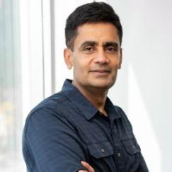 Iqbal_Dhaliwal_Headshot-2
