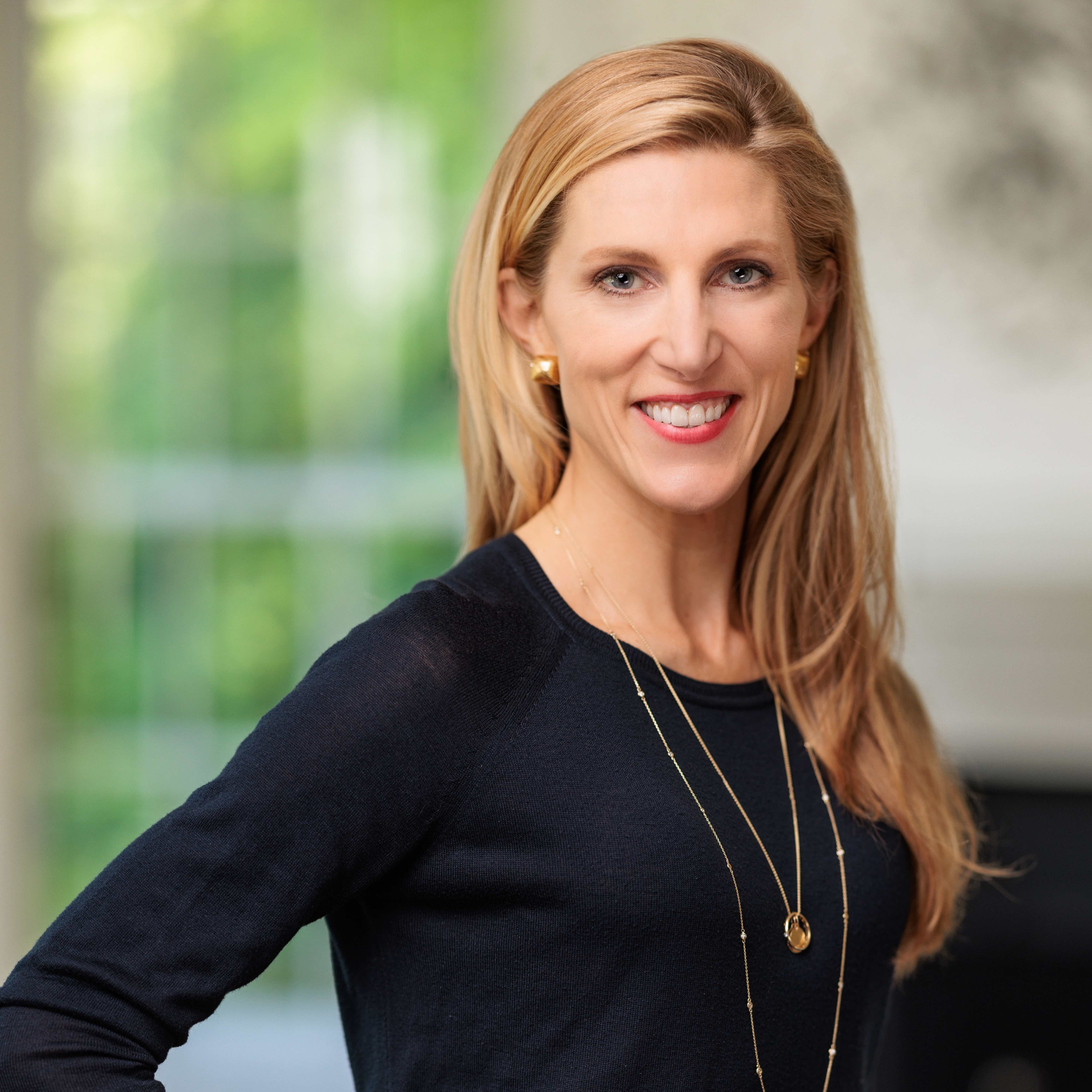 Vanessa Kerry headshot-1